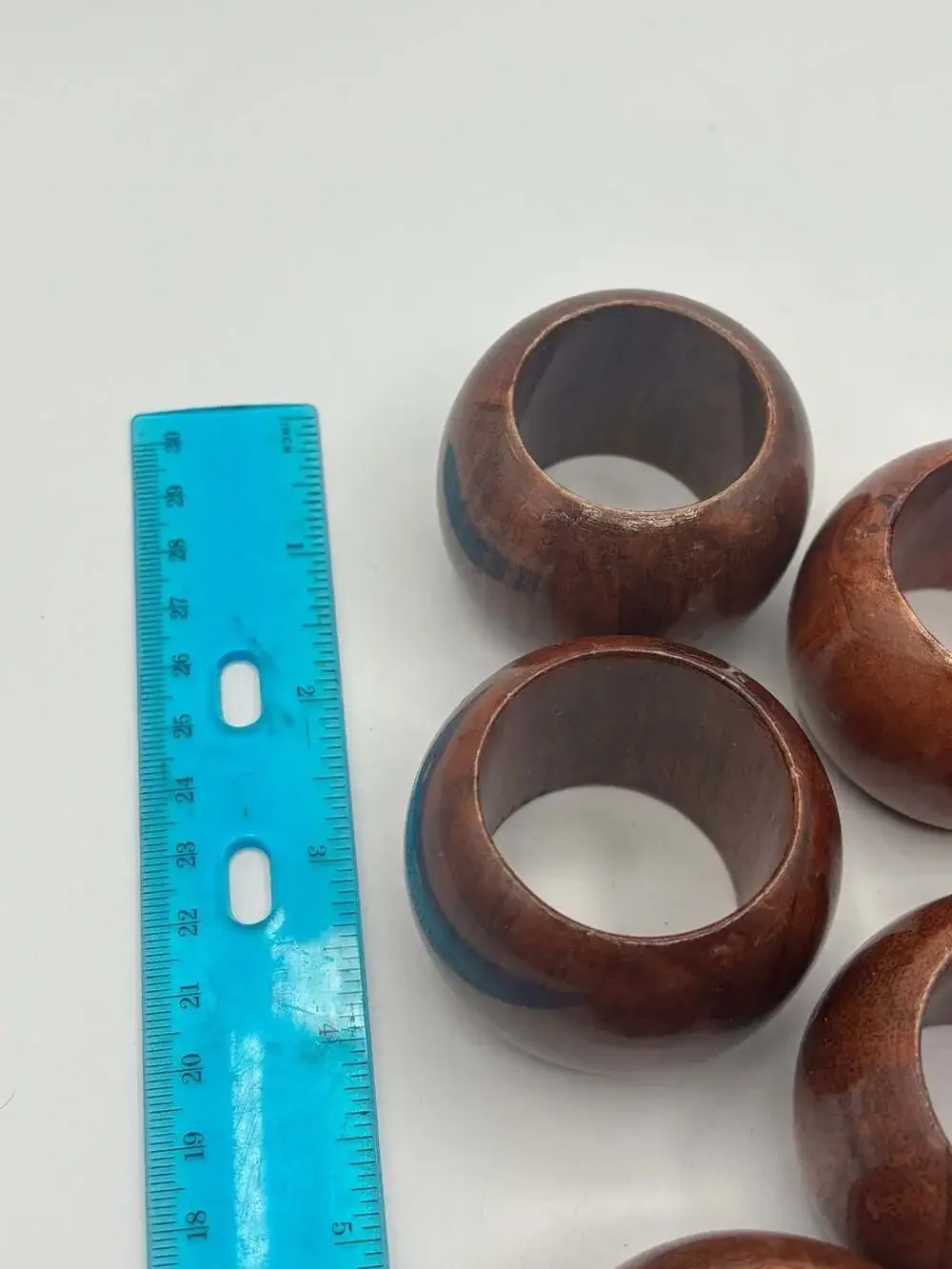Vintage Handcrafted Polished Wood Grain Round Napkin Rings Set of 7